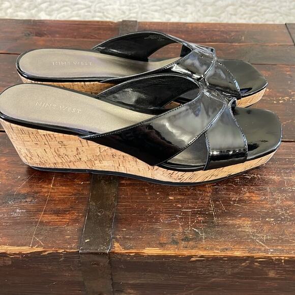 Nine West Black Patent Wedge Sandals Size 10 - Picture 5 of 7